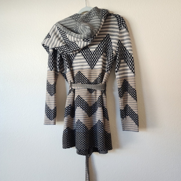 Anthropologie Field Flower Chevron Hooded Cardigan Sweater S - Picture 5 of 6